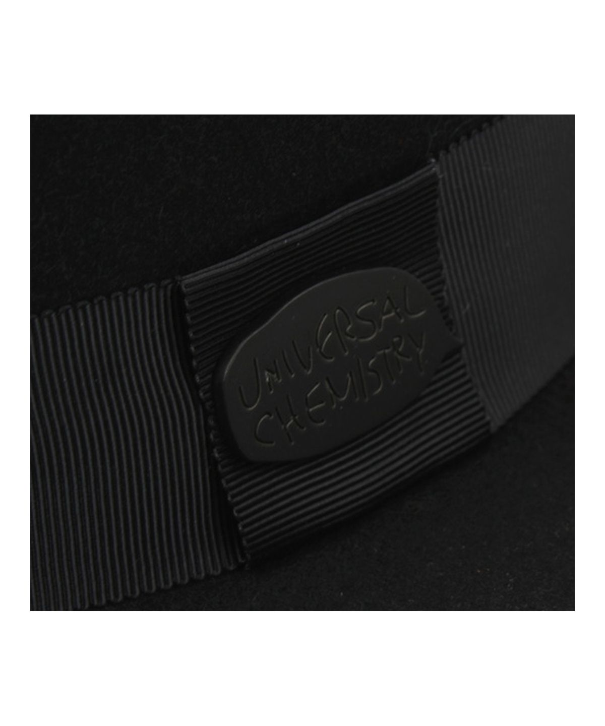유니버셜 케미스트리(UNIVERSAL CHEMISTRY) Line Black Wool Y Fedora 울페도라