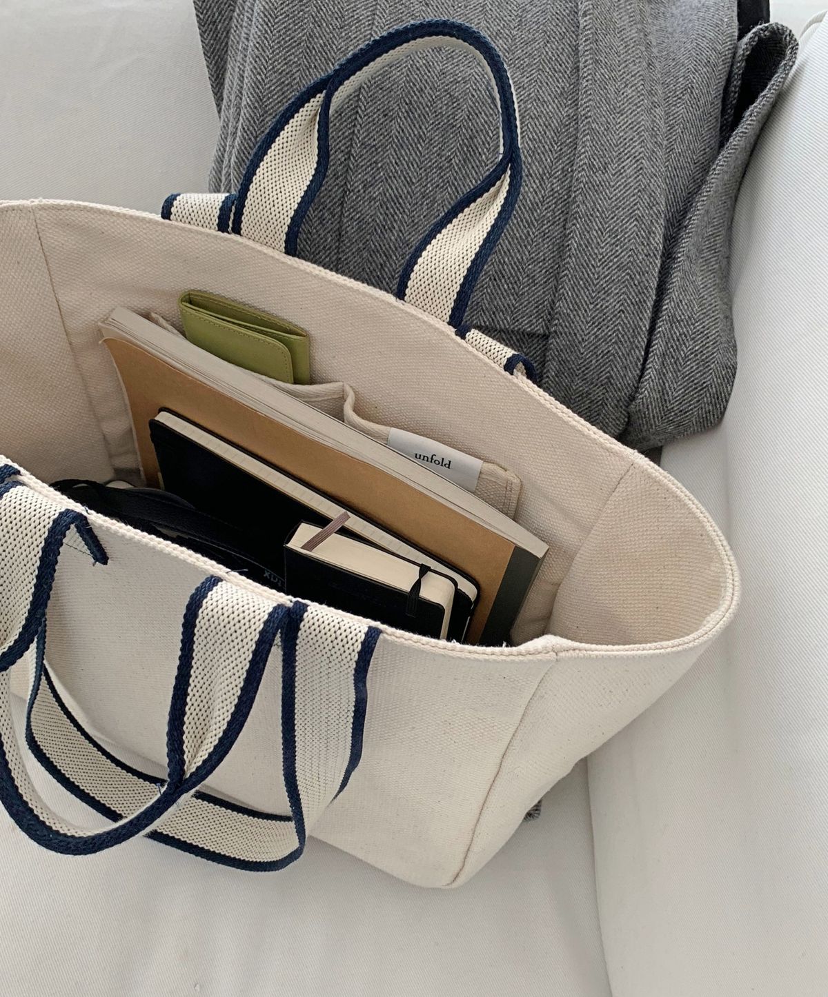 언폴드(UNFOLD) Two tone strap bag - ivory