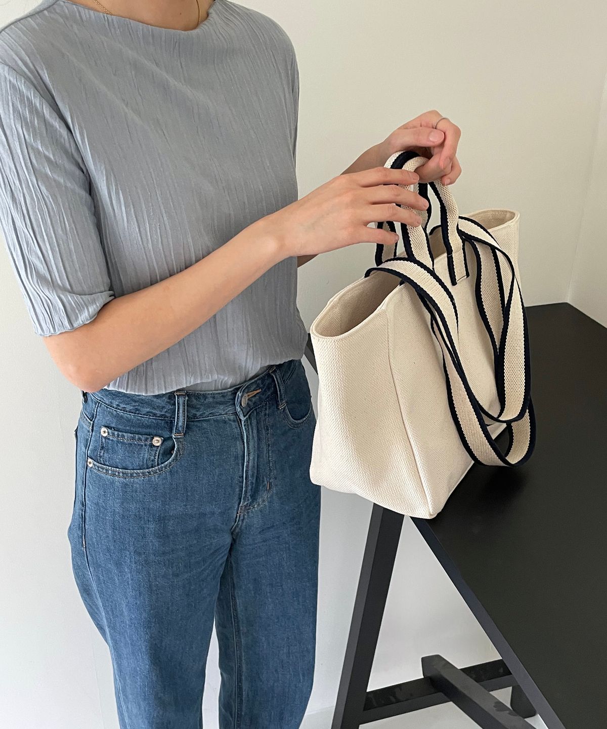 언폴드(UNFOLD) Two tone strap bag - ivory