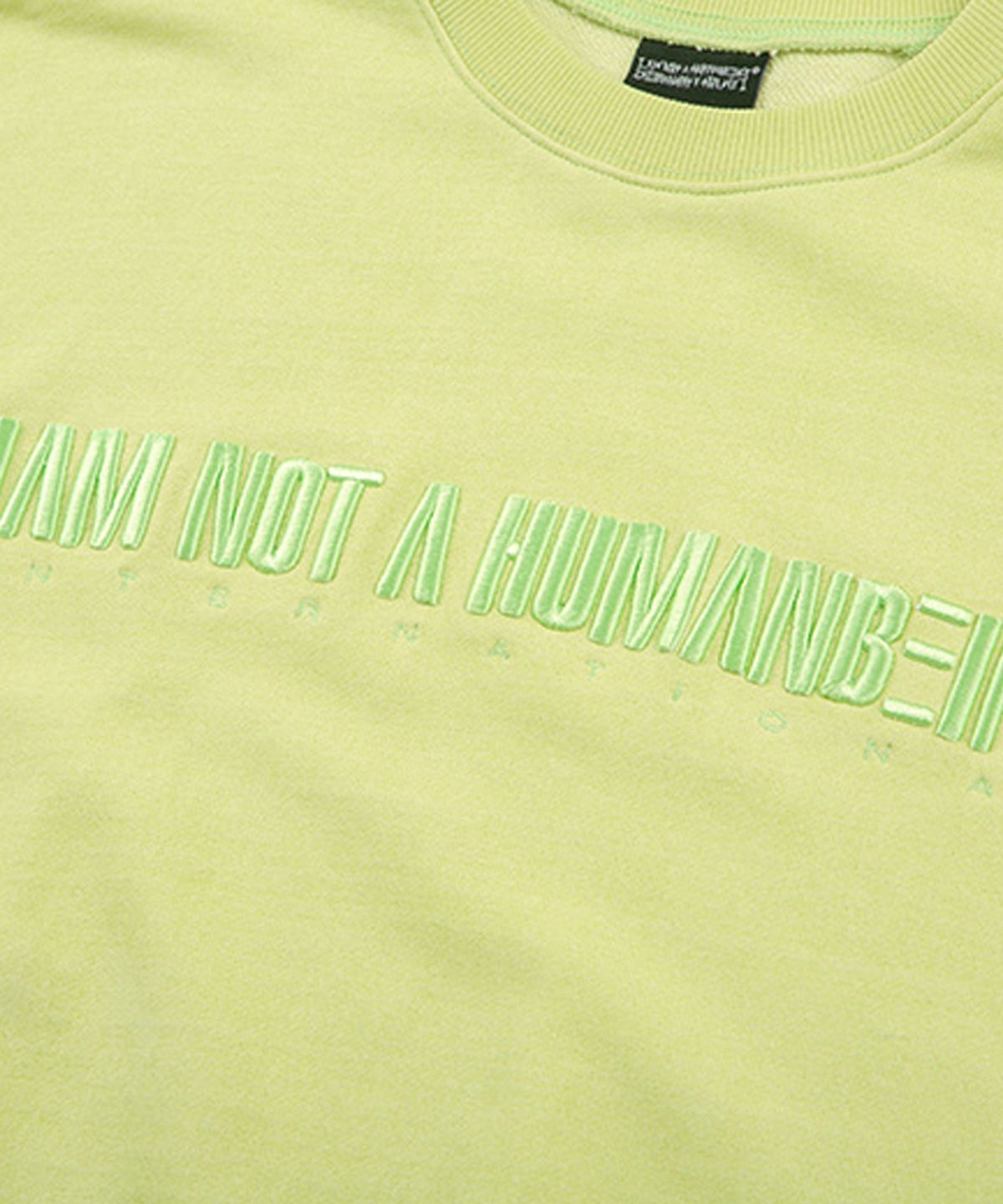 아임낫어휴먼비잉(I AM NOT A HUMAN BEING) Embroidered Crewneck Sweatshirt - GREEN