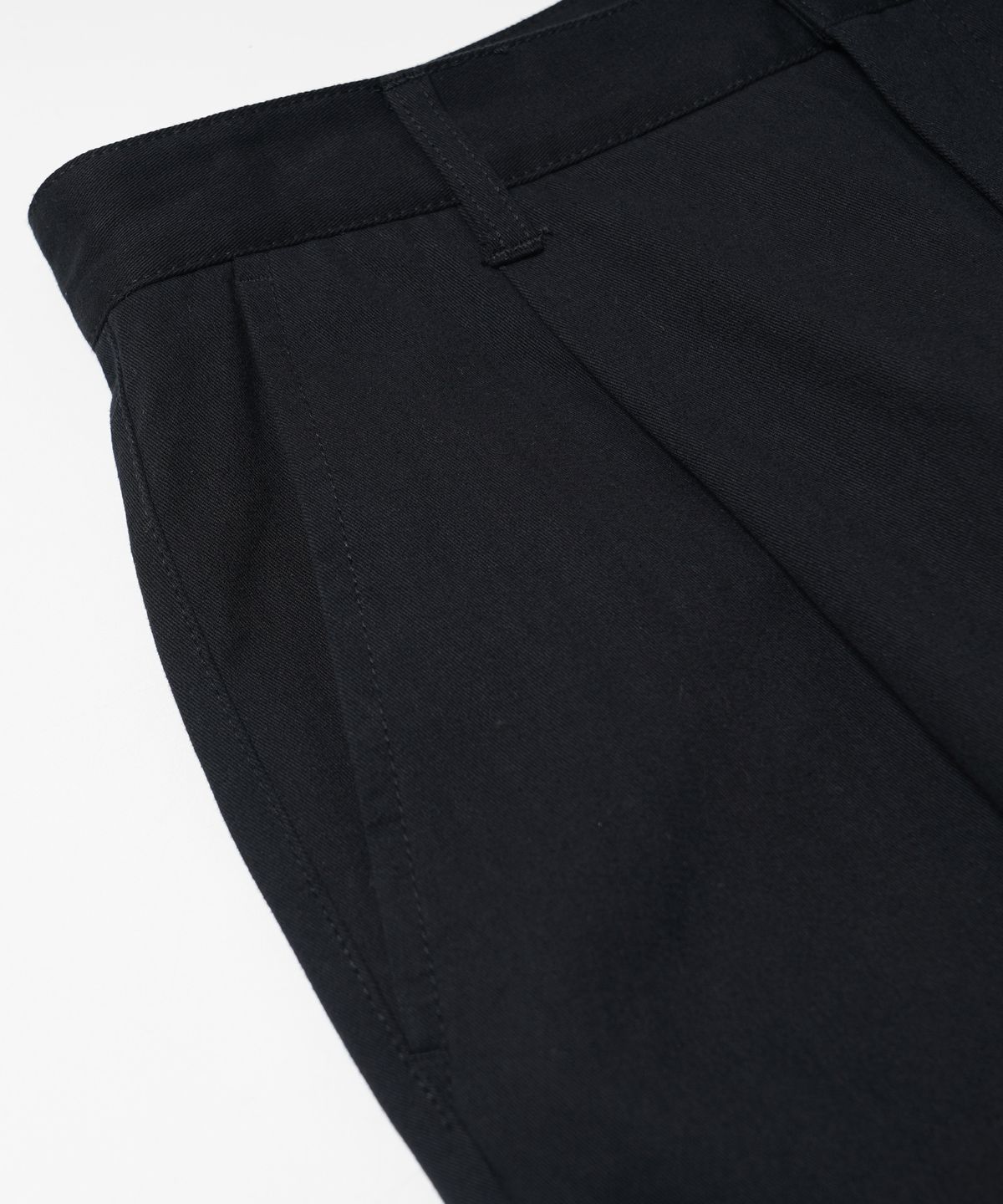 프리즘웍스(FRIZMWORKS) OG HAWORTH ONE TUCK PANTS _ BLACK
