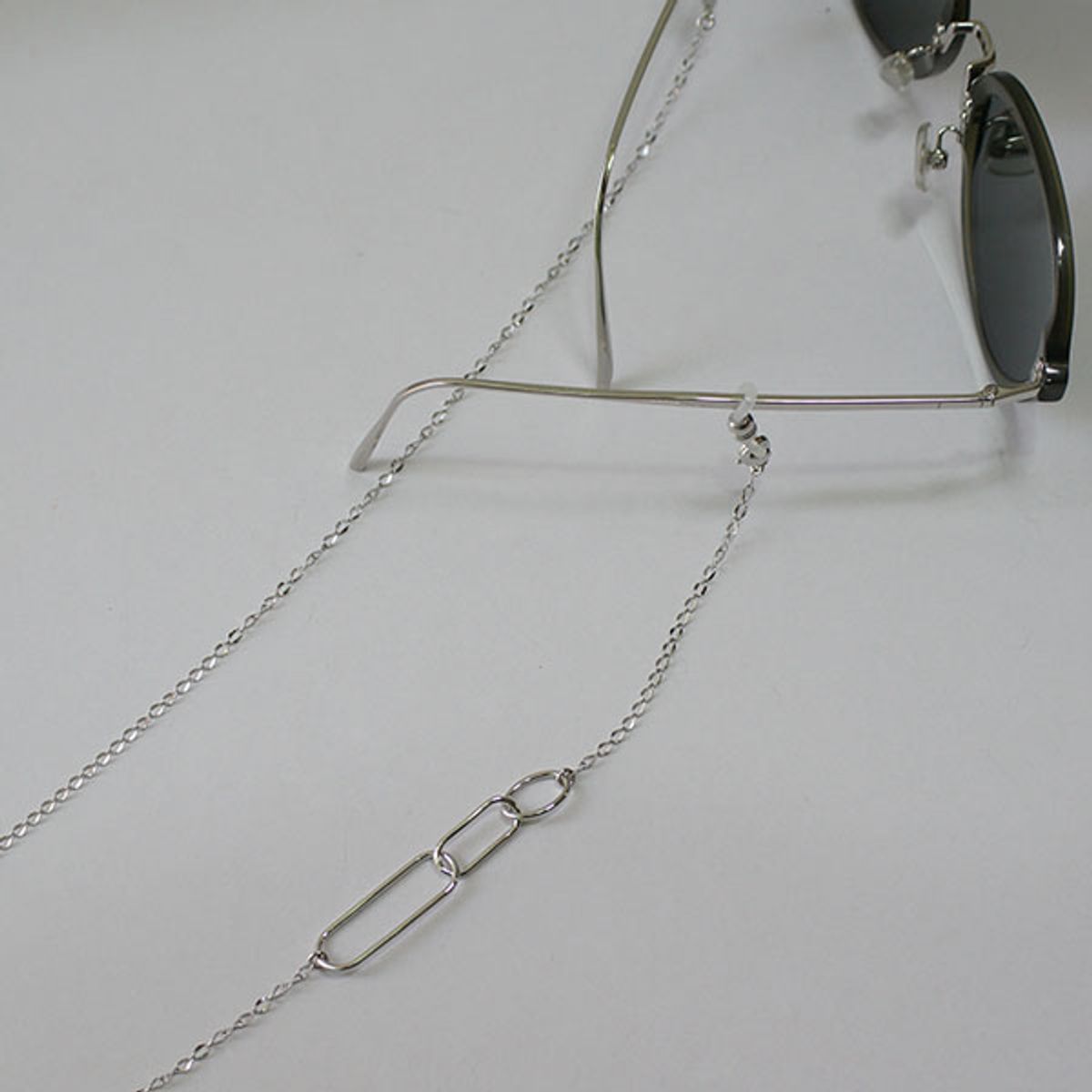 트레쥬(TREAJU) Link oval shape glasses chain