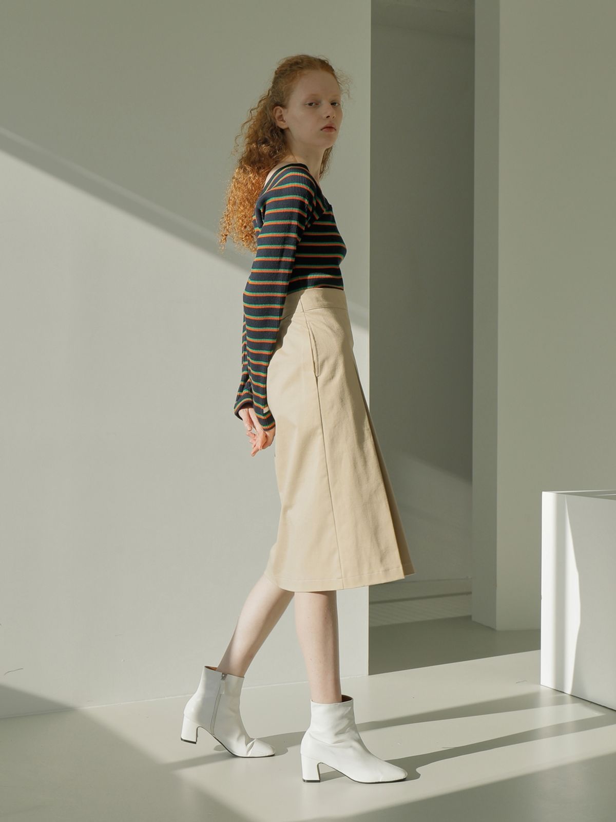 느와(NOIR) Em Skirt