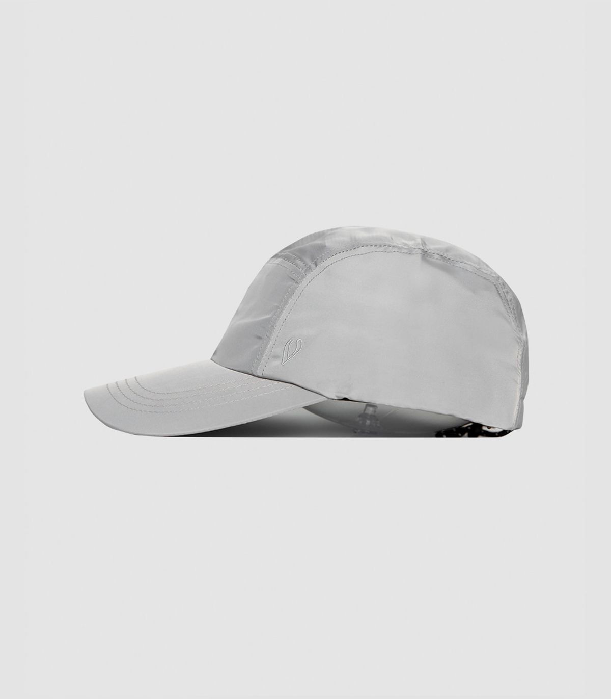 바이브레이트(VIBRATE) BOX ROUND CAMP CAP (SILVER)