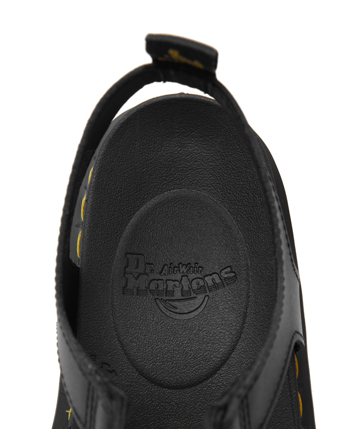 닥터마틴(DR.MARTENS) 나틸라 블랙 샌들  / 24641001