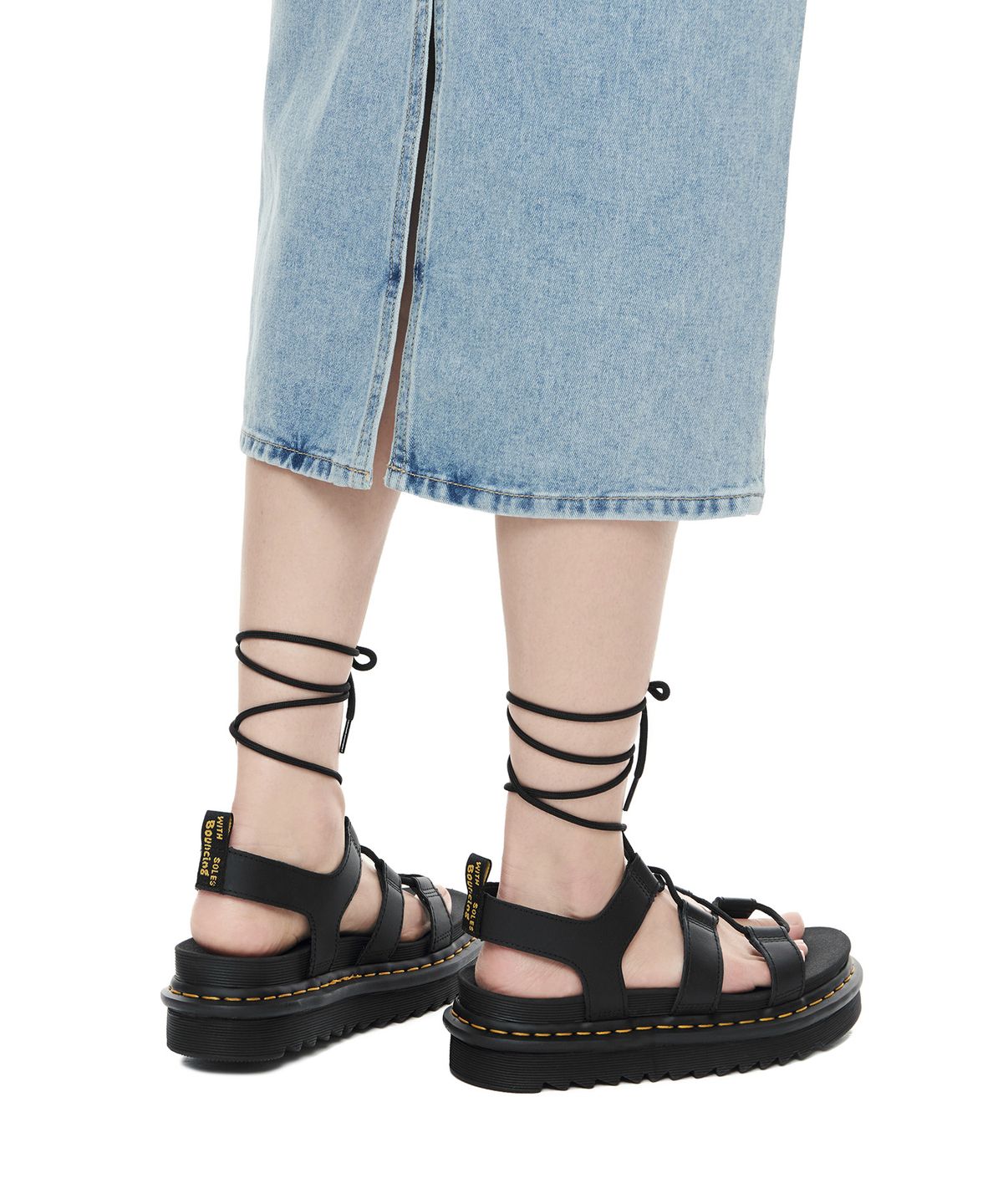 닥터마틴(DR.MARTENS) 나틸라 블랙 샌들  / 24641001