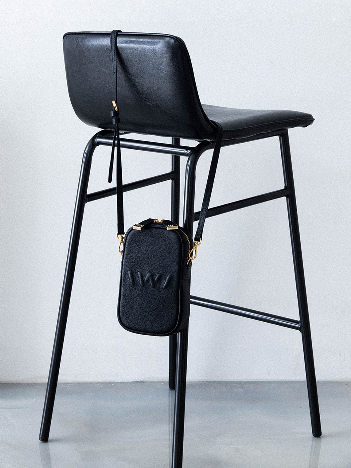 엘더블유엘(LWL) BETTY MINI LOGO / BLACK