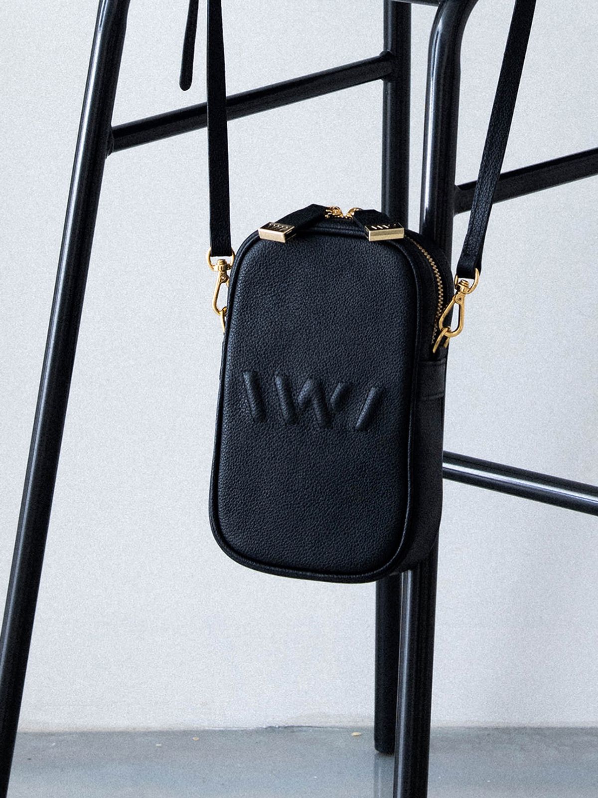 엘더블유엘(LWL) BETTY MINI LOGO / BLACK