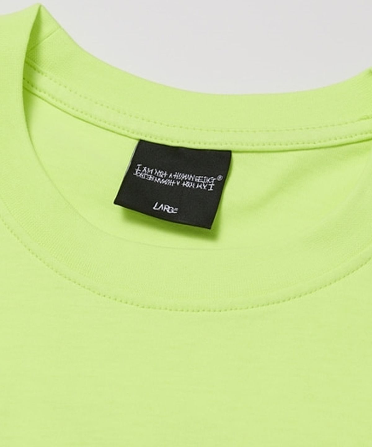 아임낫어휴먼비잉(I AM NOT A HUMAN BEING) Word Short Sleeve T-Shirt - NEON