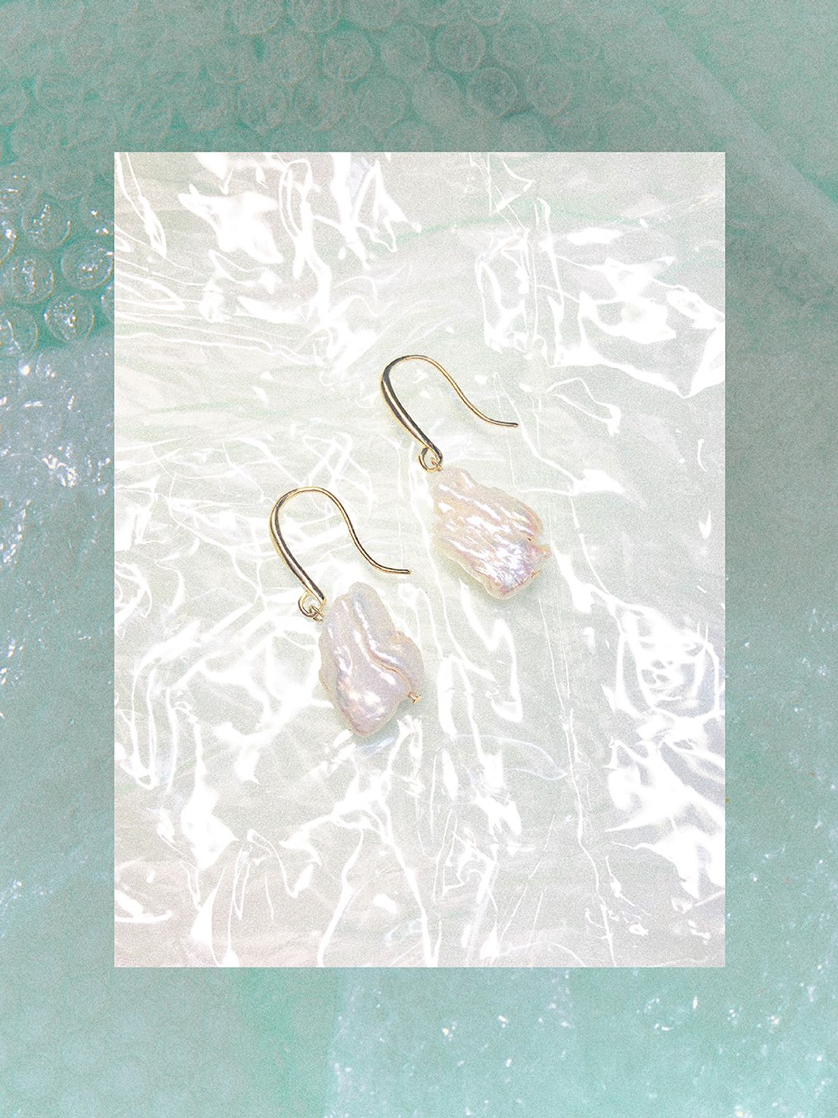원이너프(ONE ENOUGH) Baroque Pearl Hook Earrings