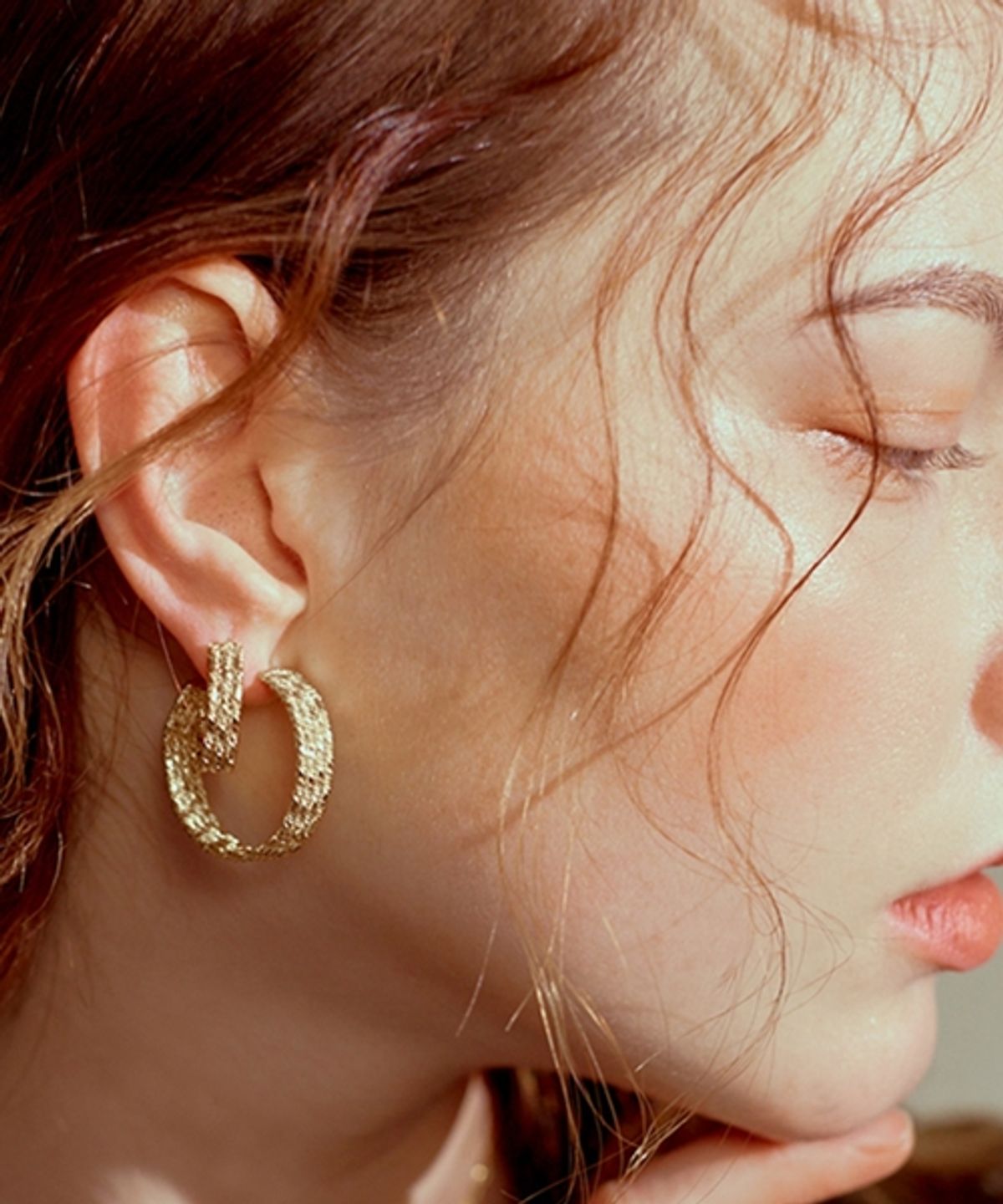 봉보(BONBEAU) 볼드 트위스트 꼬임 심플 데일리 귀걸이 Layered twist bold hoop Earrings
