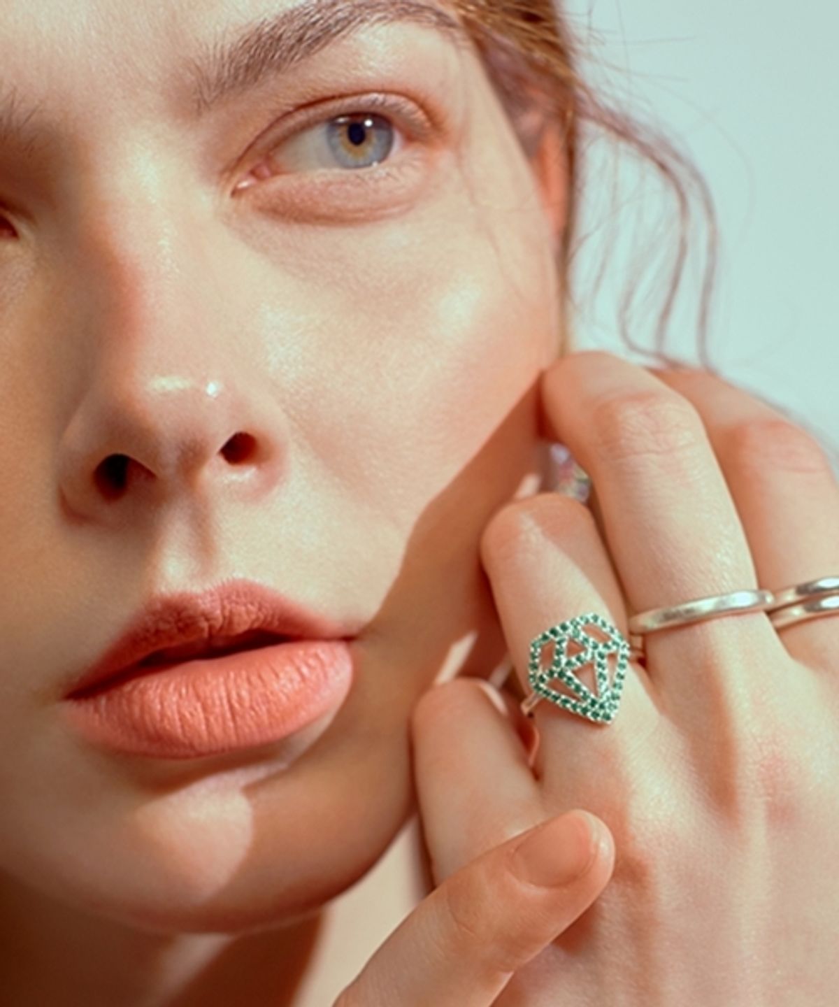 봉보(BONBEAU) 그린 큐빅 다이아 왼손 중지반지 검지반지 Green diamond pint Ring