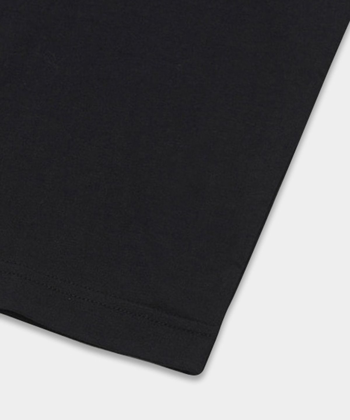 아임낫어휴먼비잉(I AM NOT A HUMAN BEING) Basic Logo Short Sleeve T-Shirt - BLACK