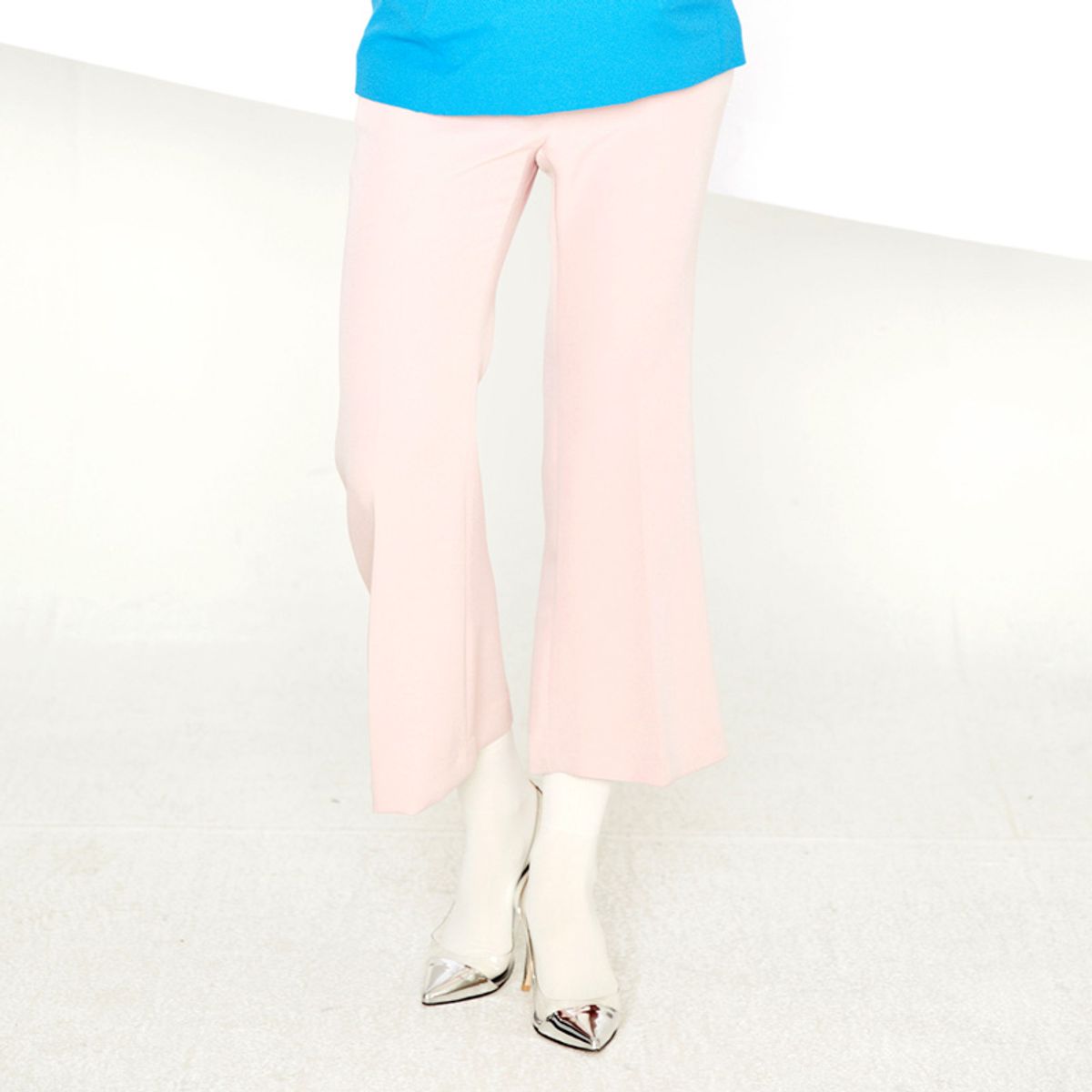 엔오티(NOT) SEMI BOOTSCUT SLACKS