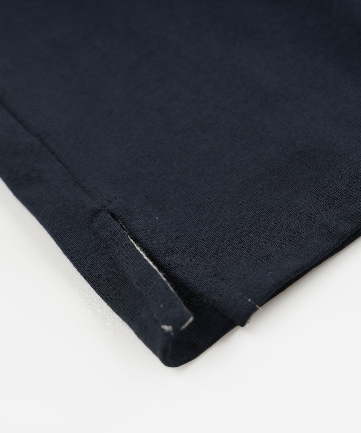 프리즘웍스(FRIZMWORKS) HENLEY NECK HALF TEE _ NAVY