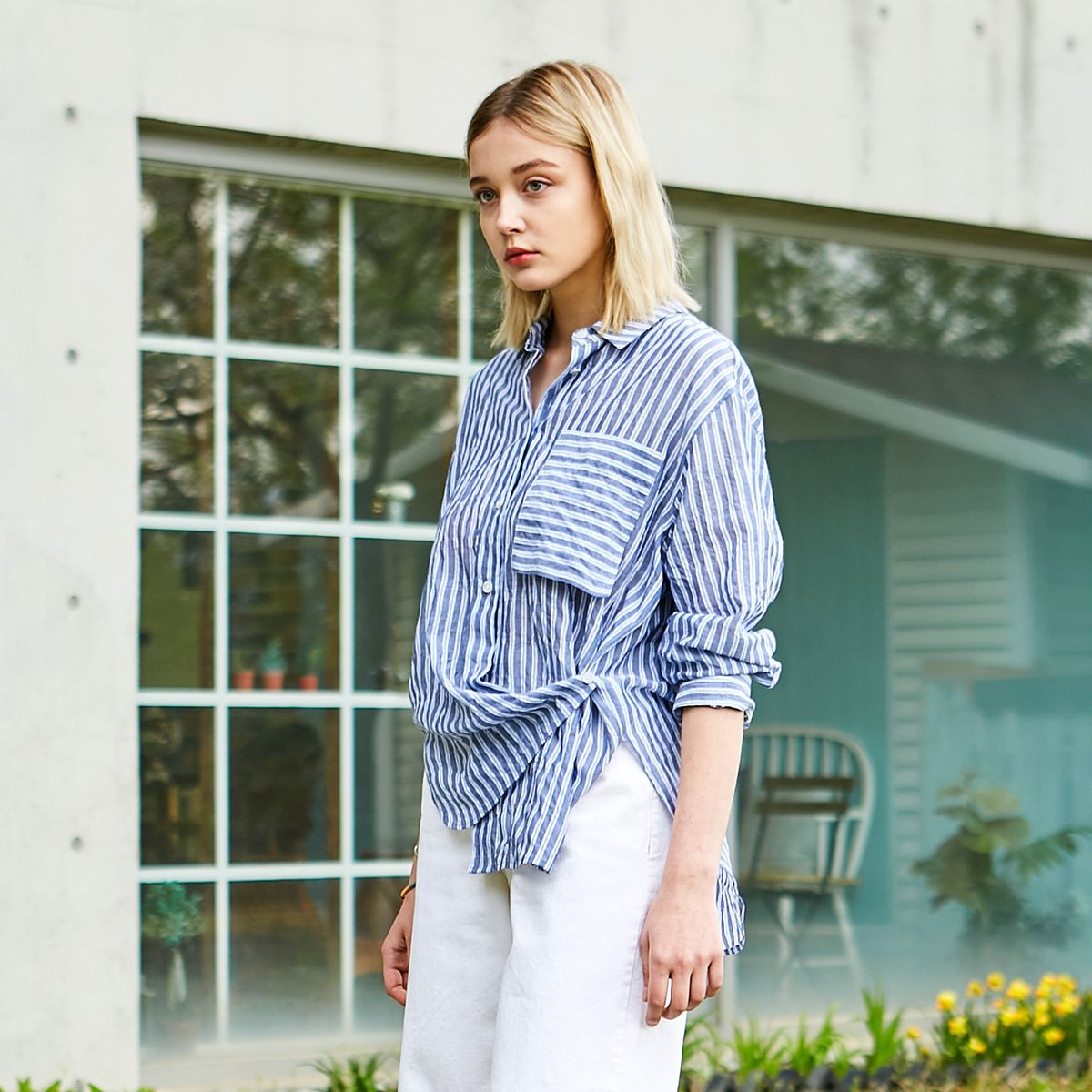 핀블랙(PINBLACK) LINEN STRIPE BLOUSE BLUE
