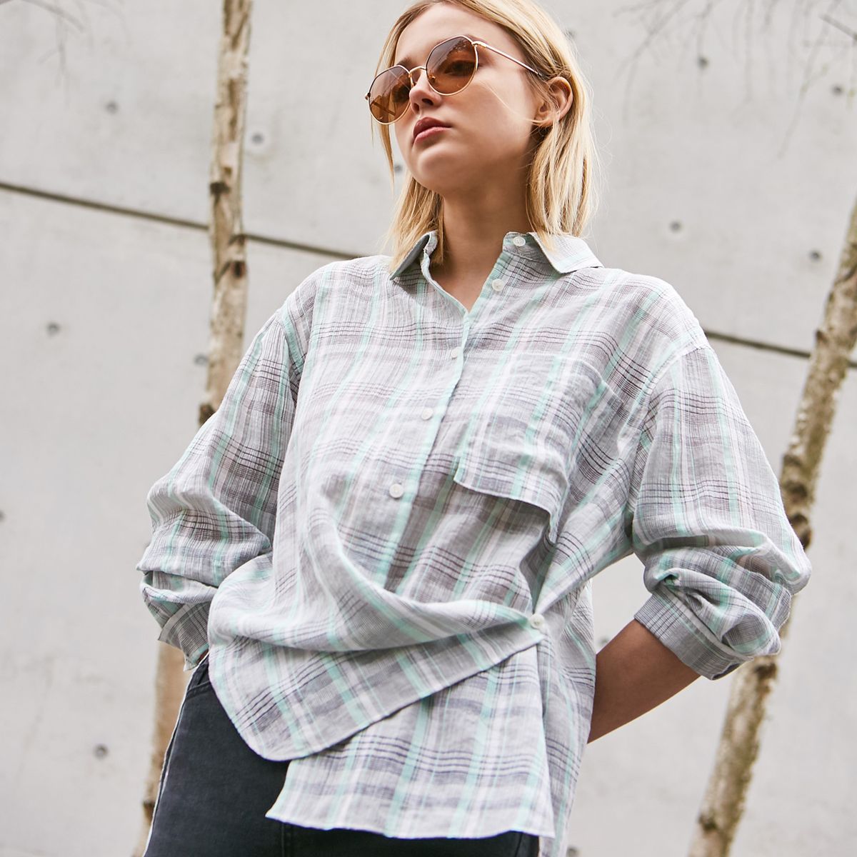 핀블랙(PINBLACK) LINEN CHECK BLOUSE MINT