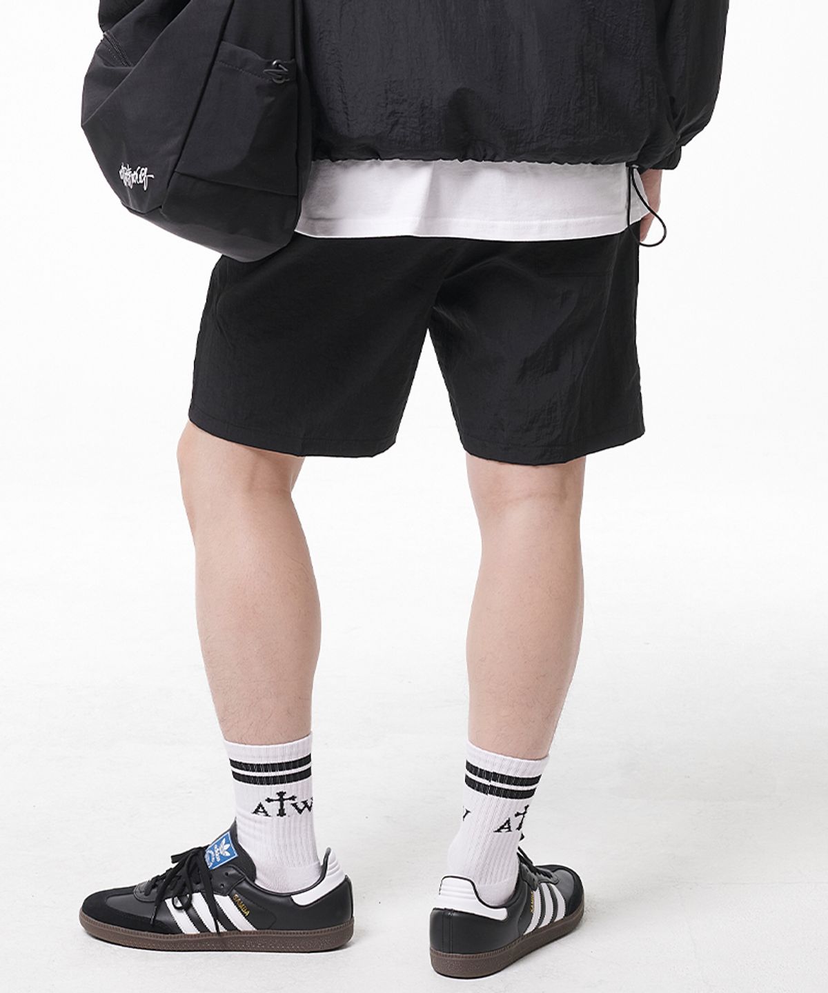 아티스트웨어(ARTISTWEAR) [ATW] 포켓 배색 하프팬츠_BK