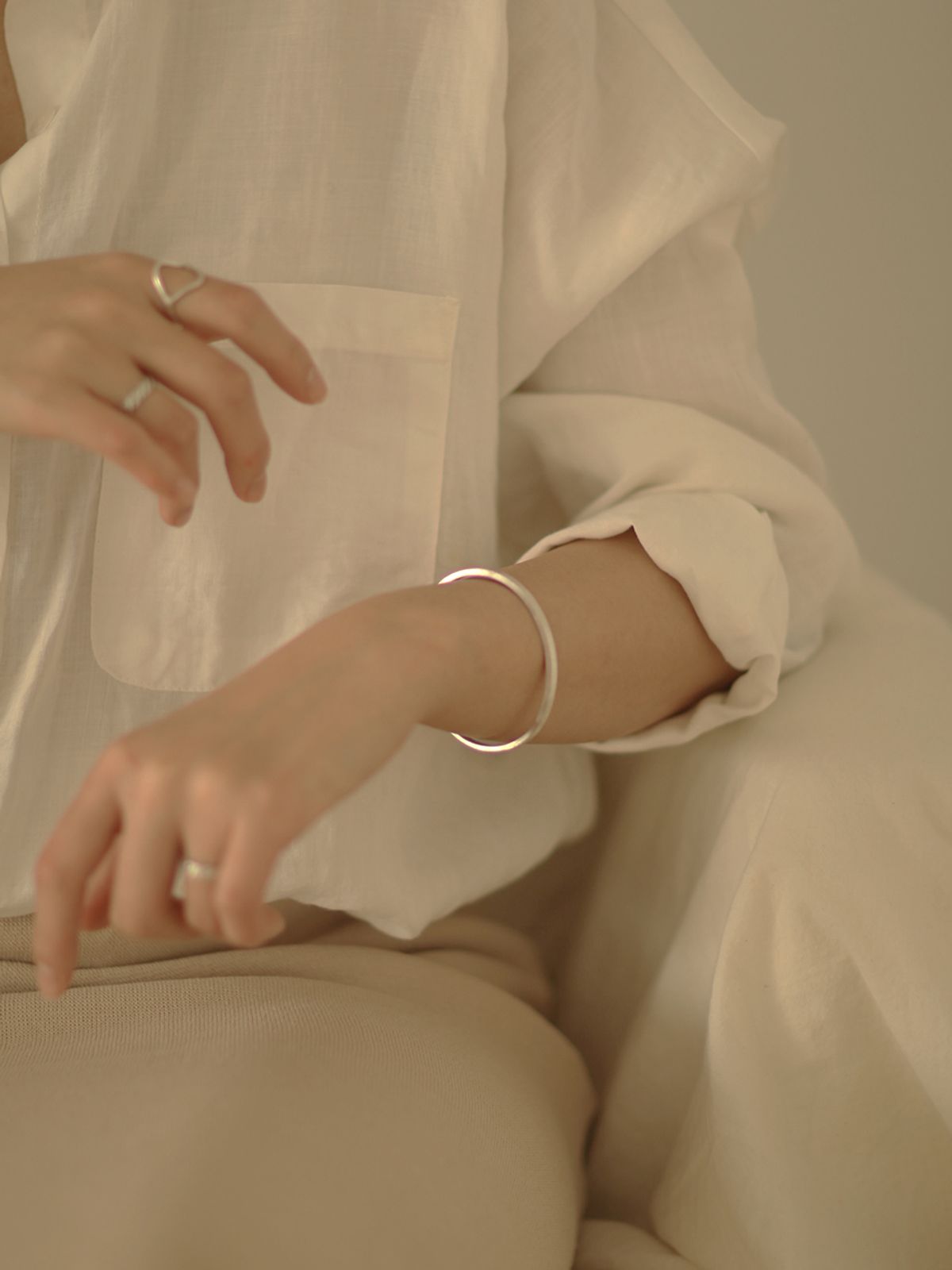 스튜디오 슬몃(STUDIO SELMYEOT) COMMON BANGLE