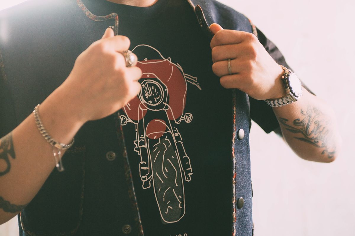 모빈스알(MOVINS.R) PENNA MH SHORT TEE BLACK