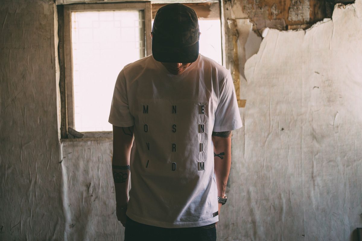모빈스알(MOVINS.R) PENNA MOFIT SHORT TEE WHITE