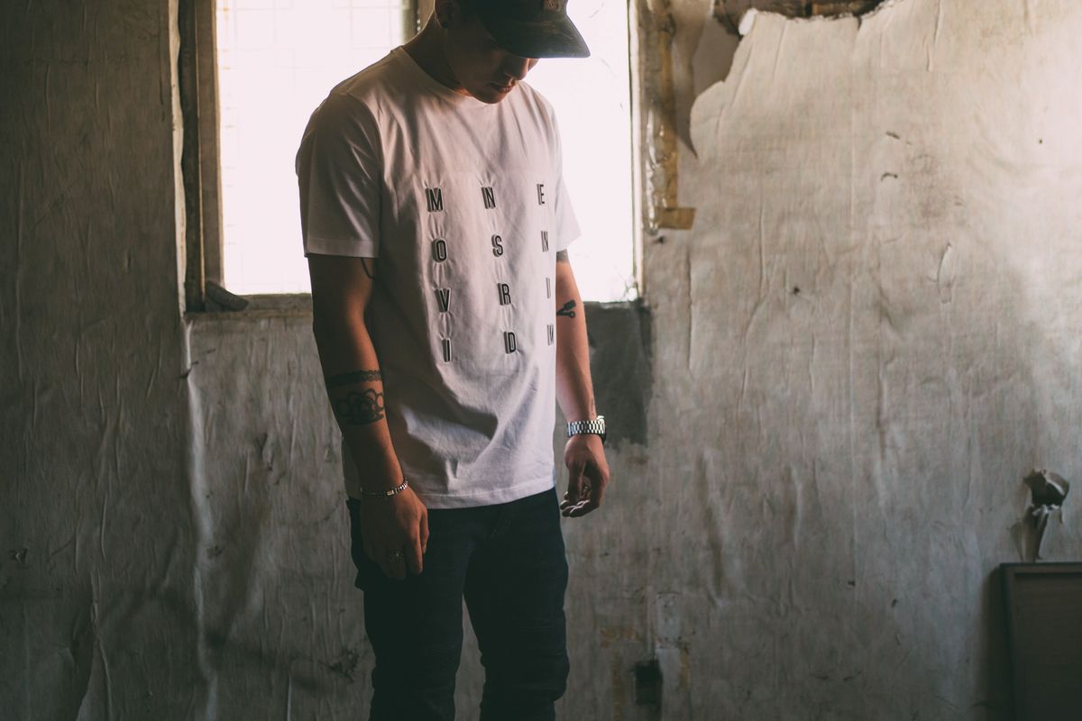 모빈스알(MOVINS.R) PENNA MOFIT SHORT TEE WHITE