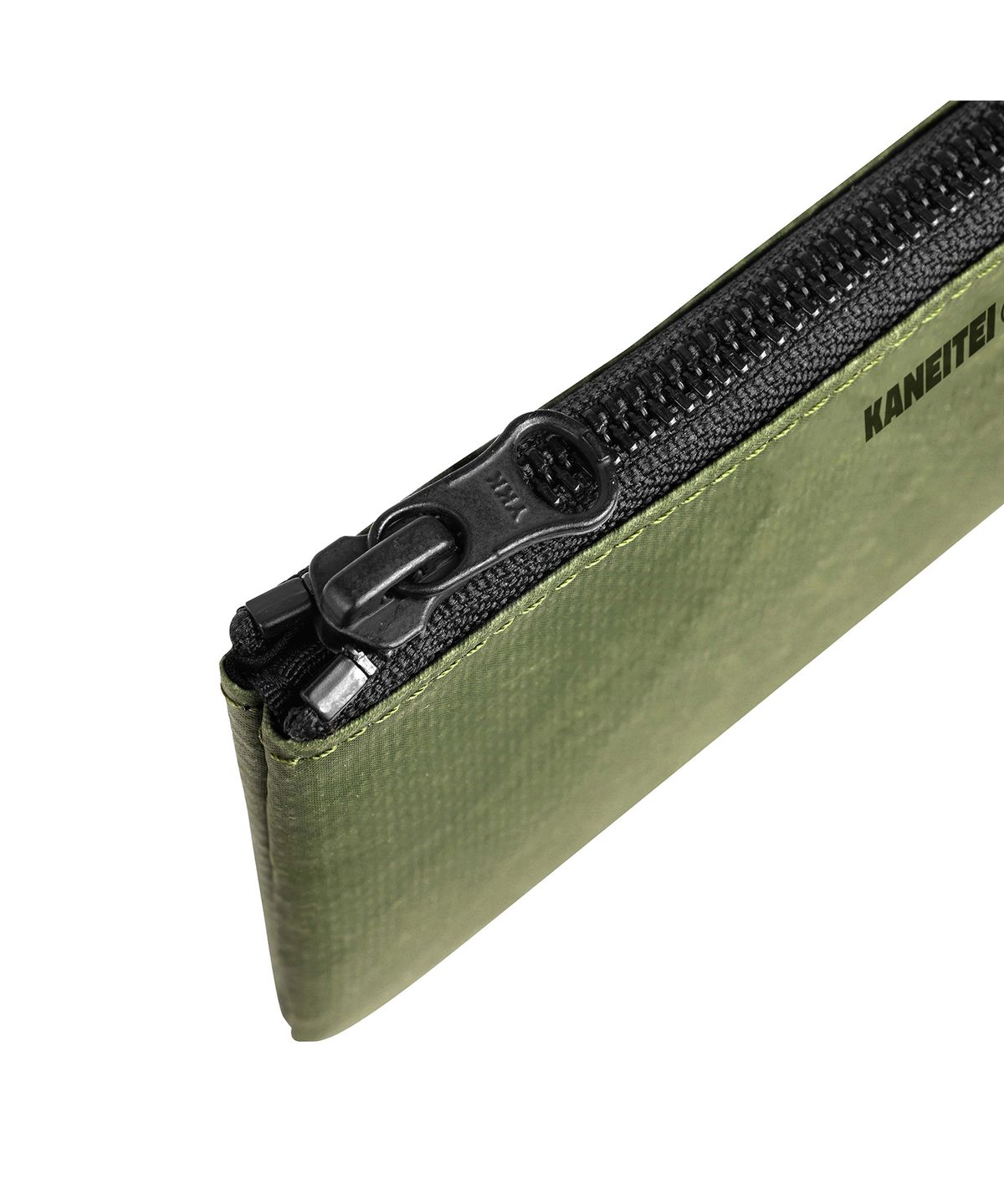 카네이테이(KANEITEI) TIGER FLAT POUCH L (OLIVE DRAB) / UPCYCLED