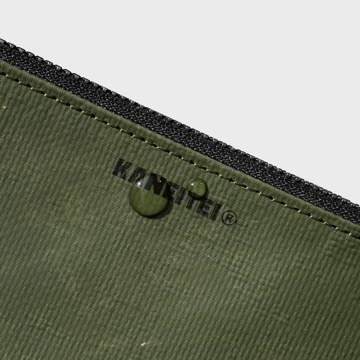 카네이테이(KANEITEI) TIGER FLAT POUCH XL (OLIVE DRAB) / UPCYCLED