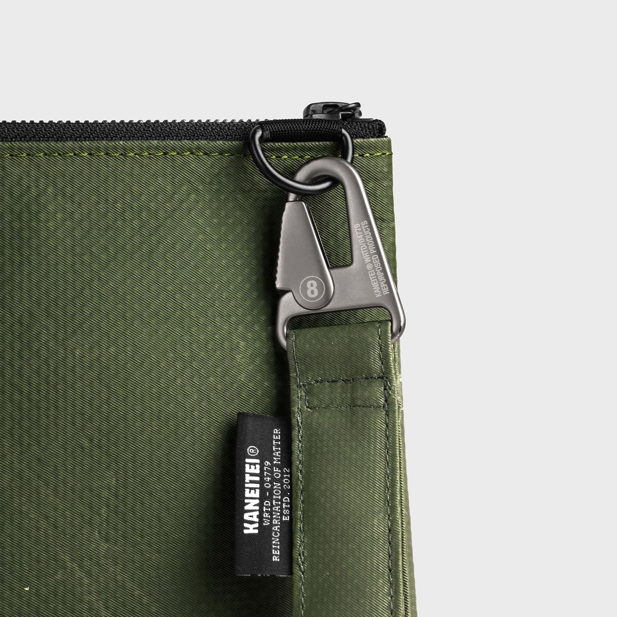 카네이테이(KANEITEI) TIGER FLAT POUCH XL (OLIVE DRAB) / UPCYCLED