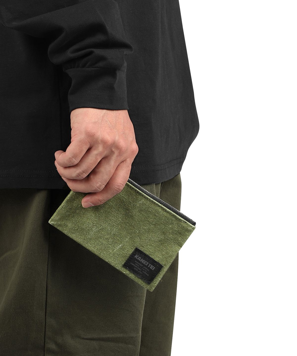 카네이테이(KANEITEI) HAIKU FLAT POUCH S (OLIVE DRAB) / UPCYCLED