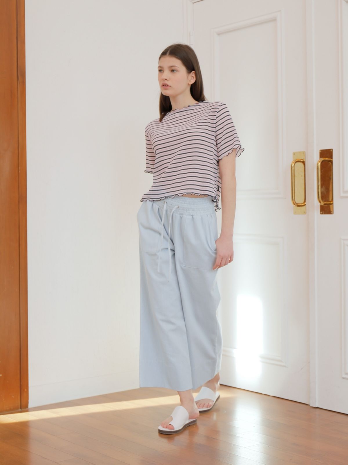 느와(NOIR) Pleats Top