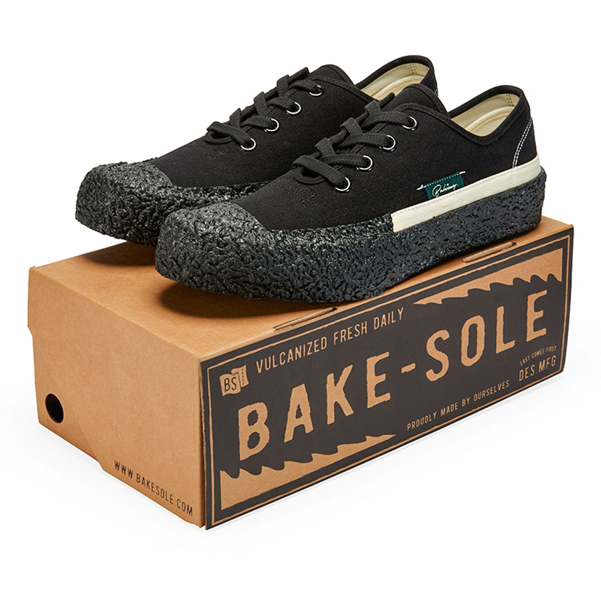 베이크솔(BAKE-SOLE) 크러스트 CRUST Anthracite_Black