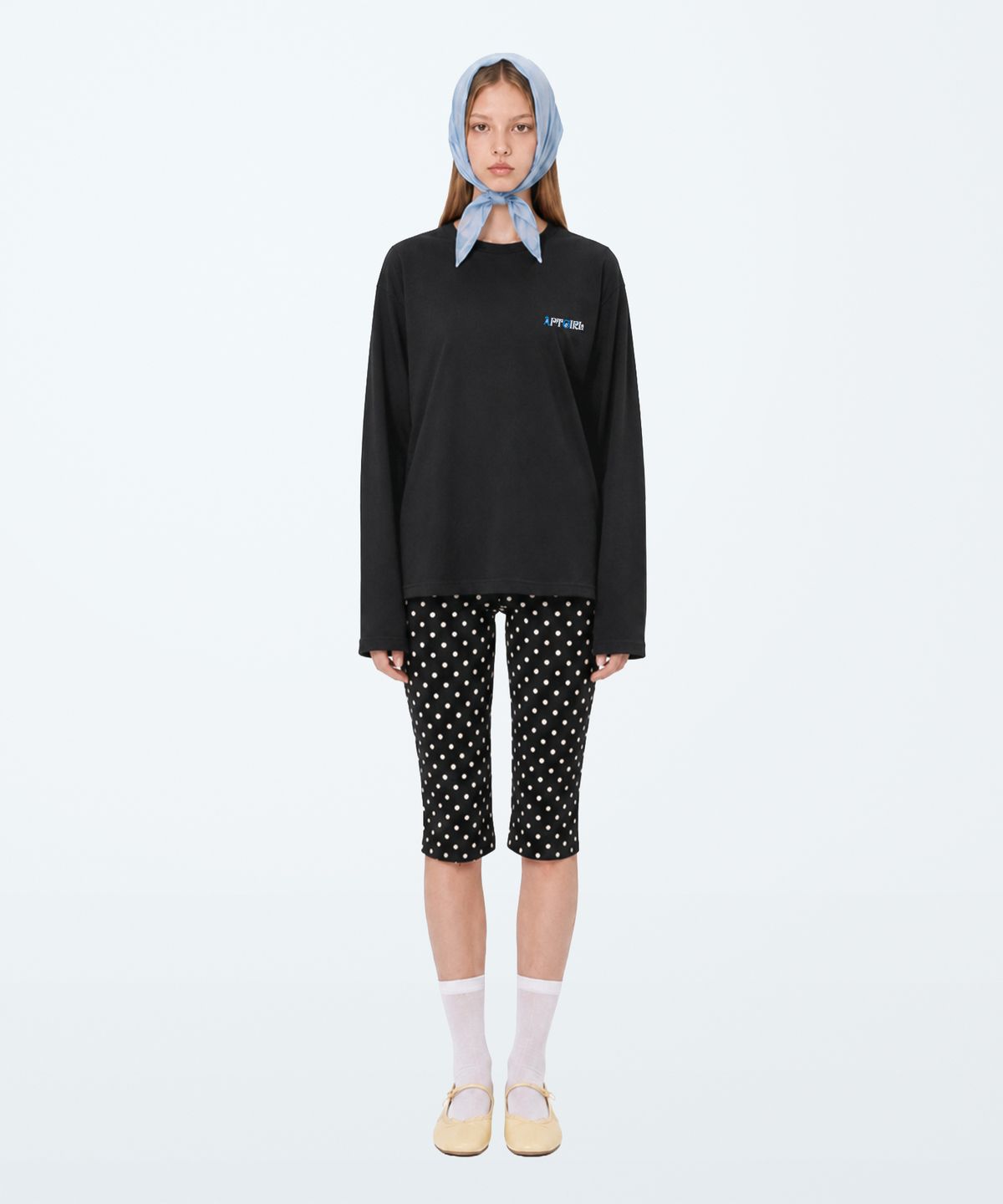 아파트먼트(APARTMENT) (W) APT FLORIST 2 LONG SLEEVE - BLACK