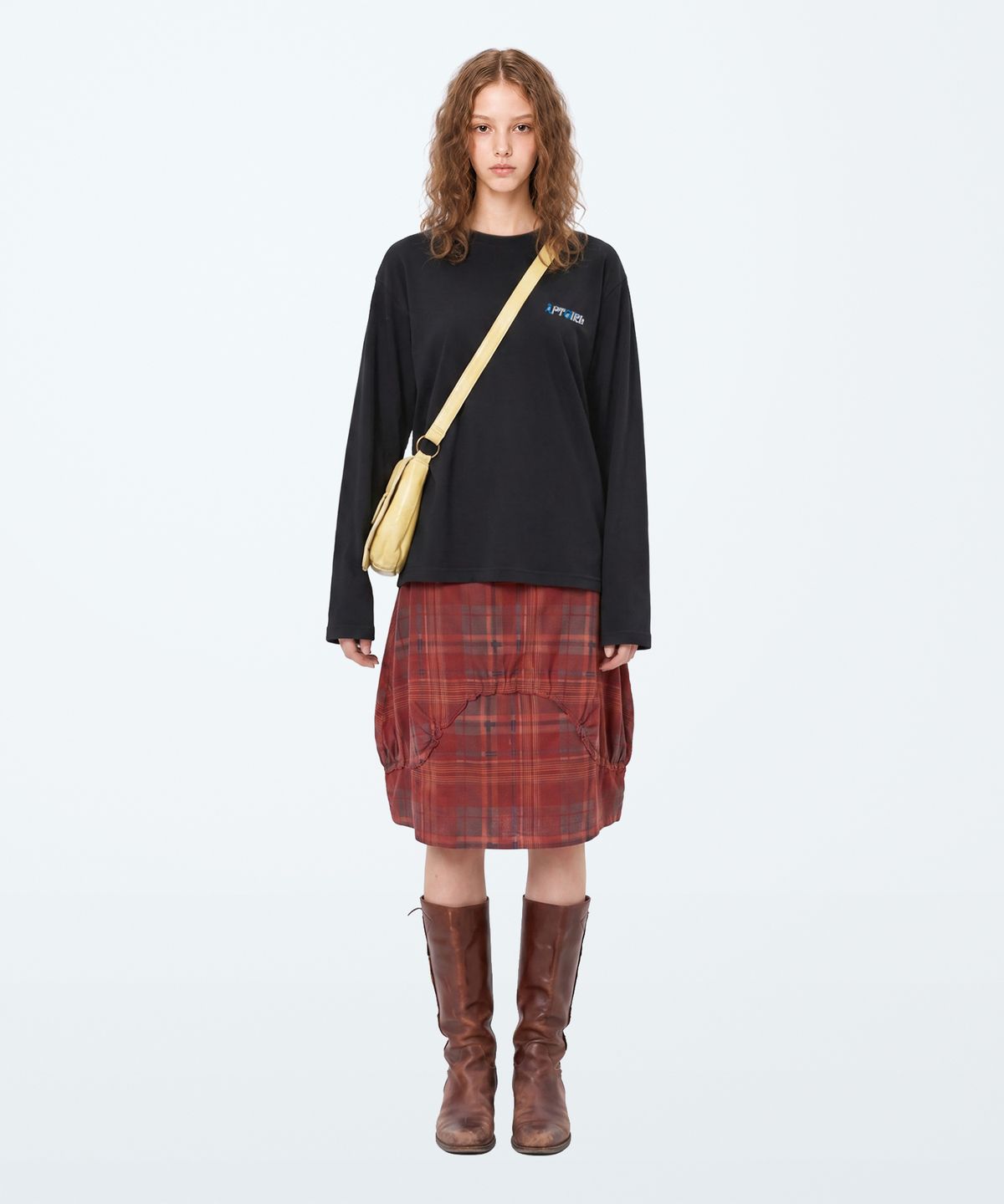 아파트먼트(APARTMENT) (W) APT FLORIST 2 LONG SLEEVE - BLACK