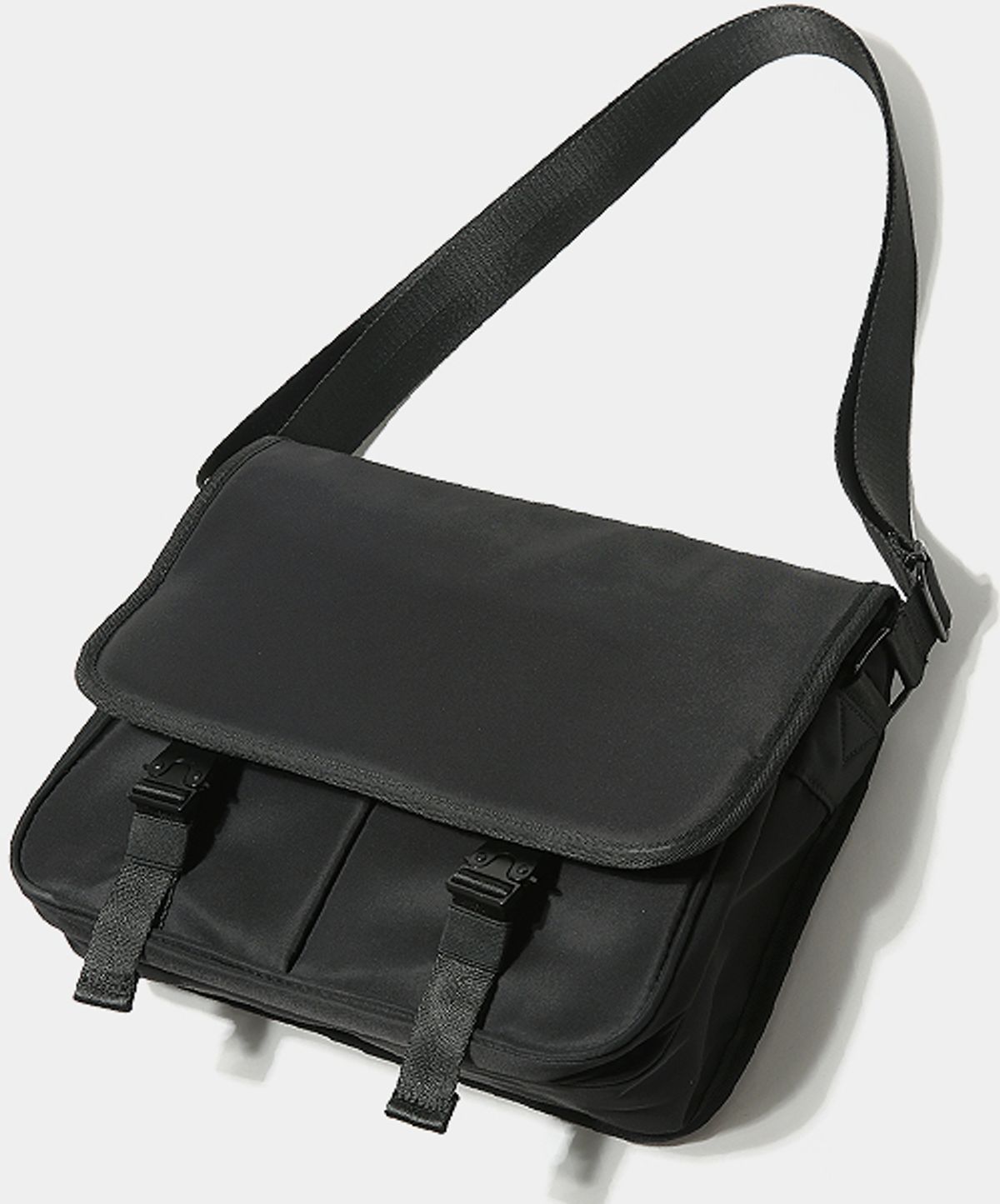 몬스터리퍼블릭(MONSTER REPUBLIC) R.TWIN CROSS BAG / BLACK