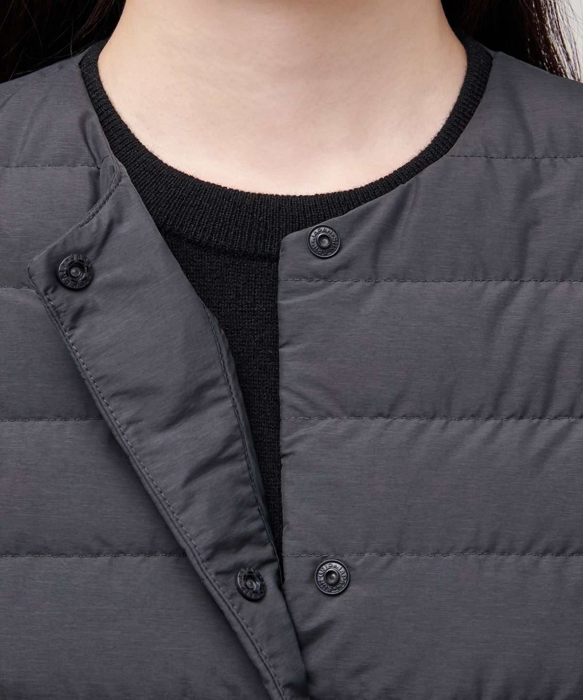 무신사 스탠다드 우먼(MUSINSA STANDARD WOMAN) 우먼즈 트랜스폼 라운드 넥 라이트 다운 재킷 [차콜 그레이]