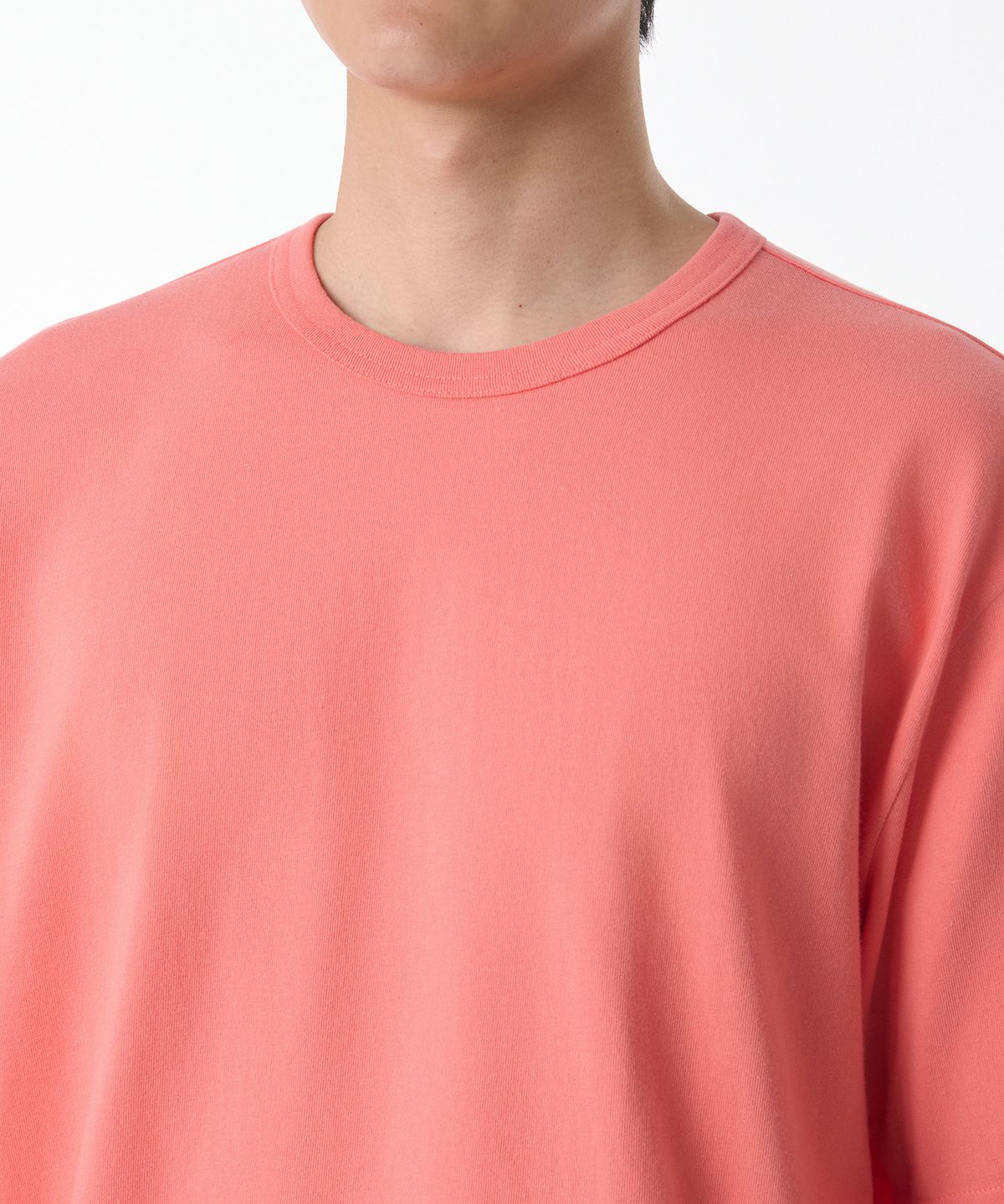 무신사 스탠다드(MUSINSA STANDARD) 릴렉스 핏 크루 넥 티셔츠 [리빙 코럴]