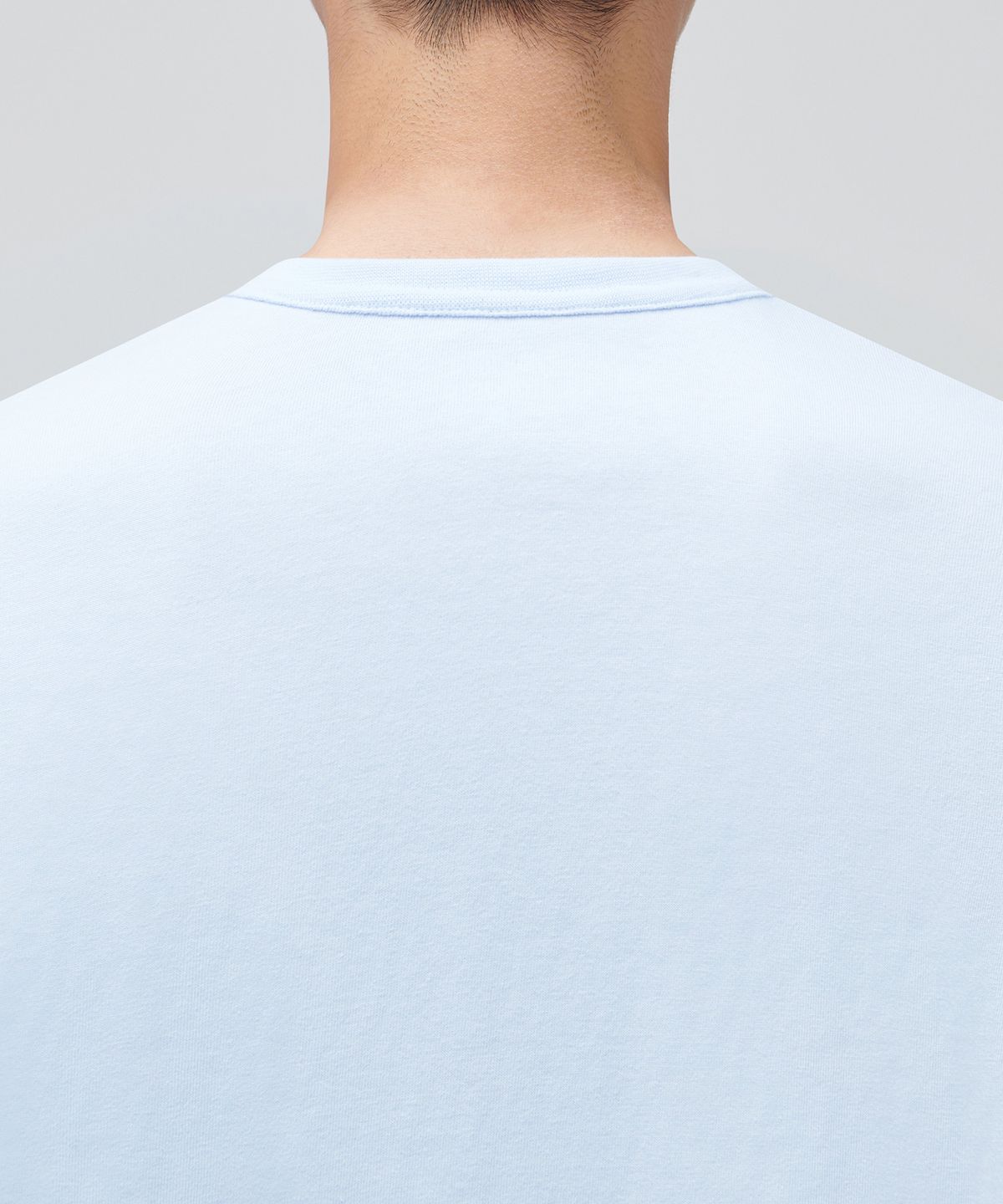 무신사 스탠다드(MUSINSA STANDARD) 릴렉스 핏 크루 넥 티셔츠 [스카이 블루]