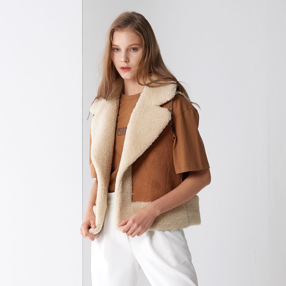 핀블랙(PINBLACK) LAYERED MUSTANG VEST BEIGE