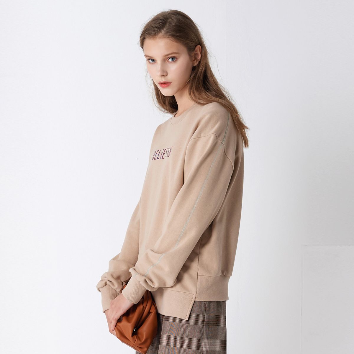 핀블랙(PINBLACK) BELIEVERS MTM T-SHIRTS BEIGE