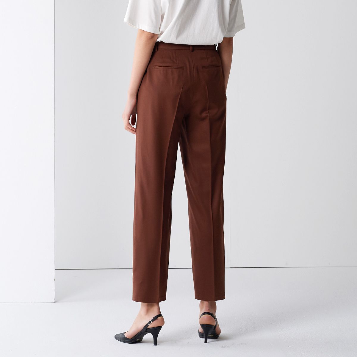 핀블랙(PINBLACK) STRAIGHT SET-UP PANTS BROWN
