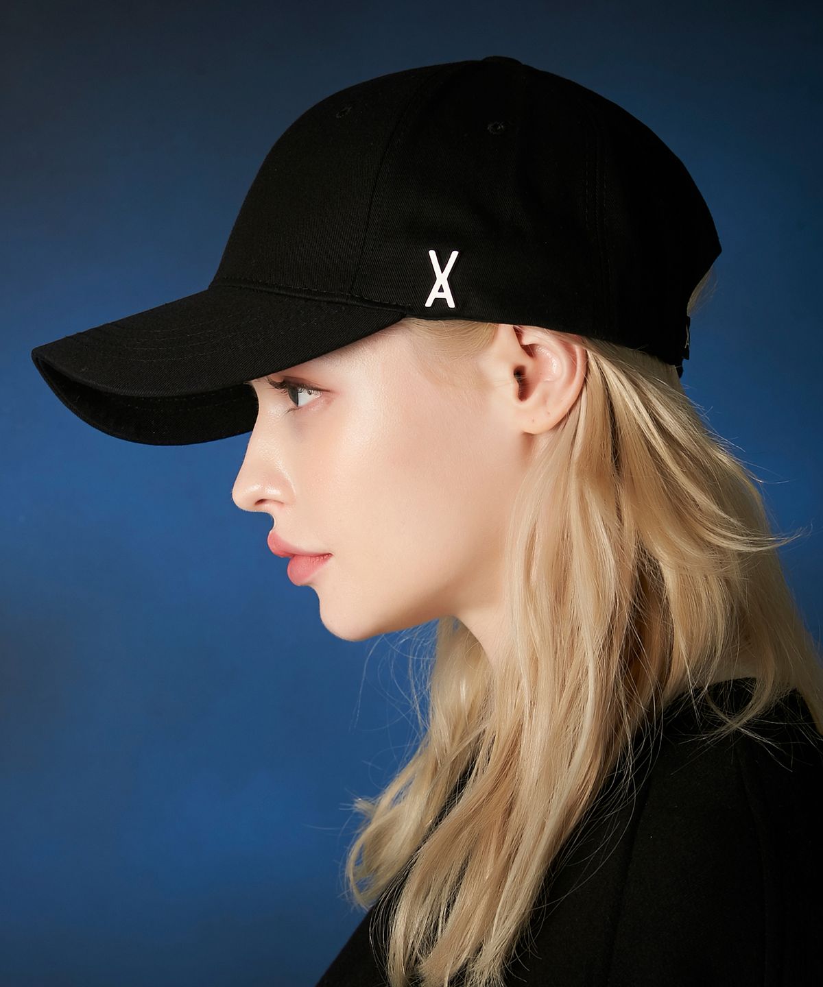 바잘(VARZAR) [Unisex] 스터드 로고 오버핏 볼캡 블랙