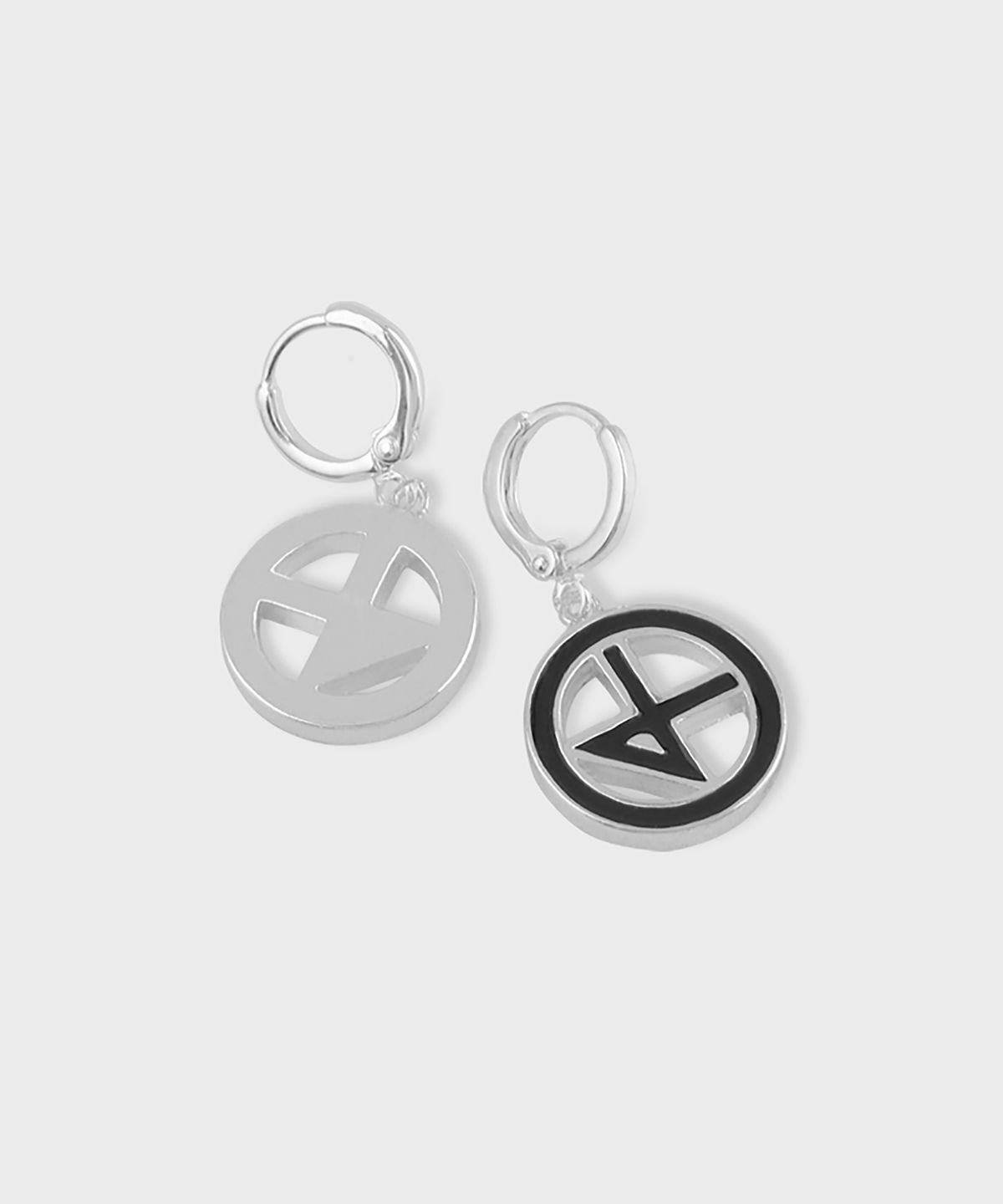 논논(NONENON) EPOXY COMPASS EAR