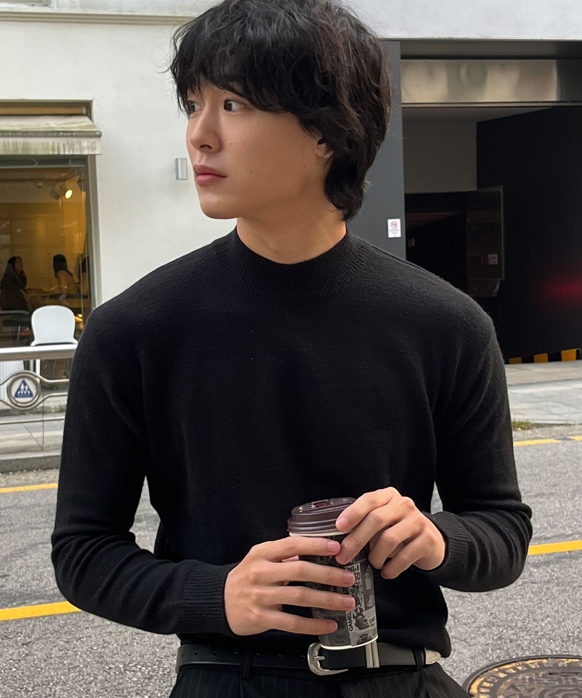 르아르(LEIRE) 미니멀 울 반목폴라 니트 [블랙]