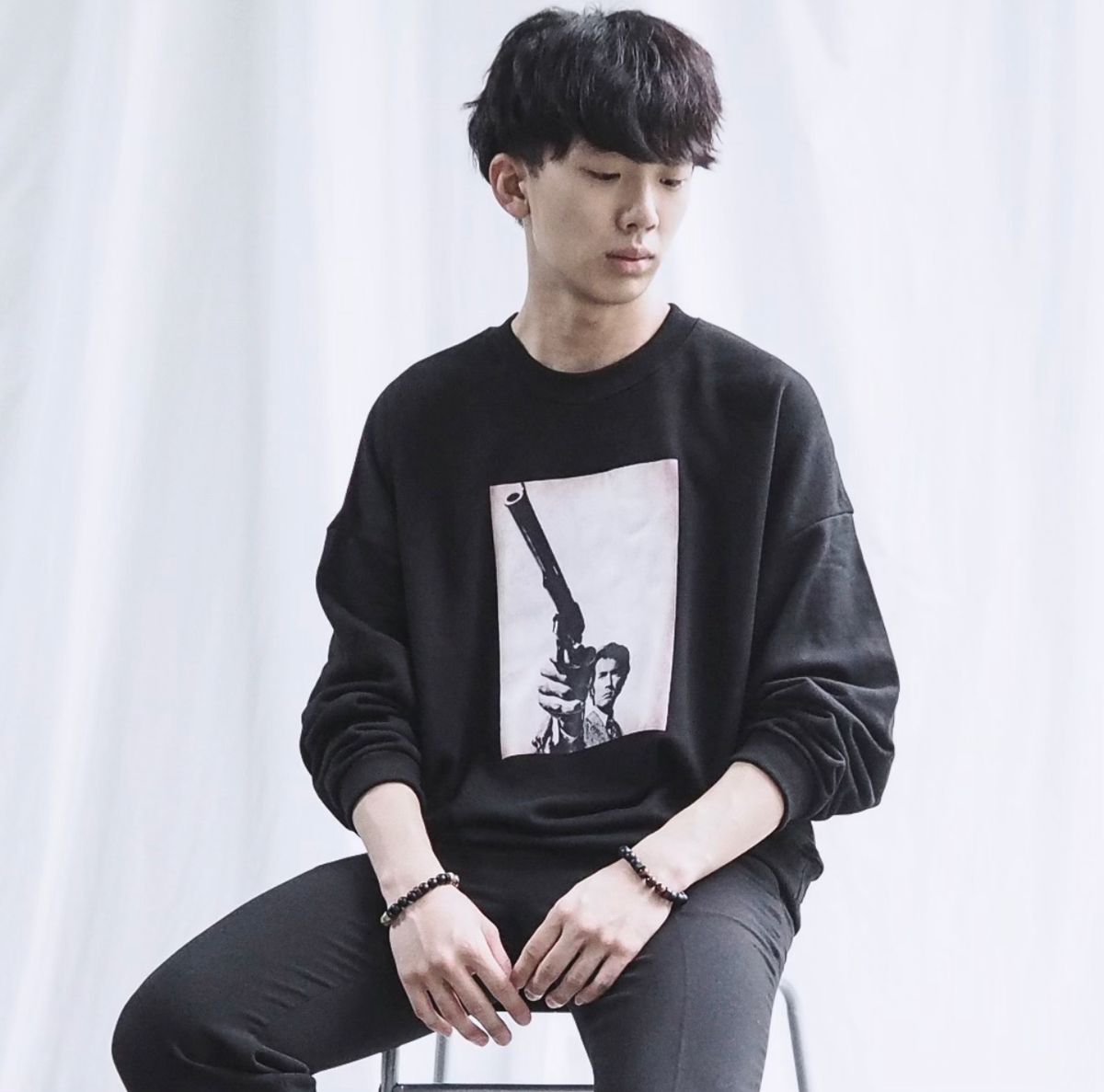 에잇볼륨(EIGHTVOLUME) EV 매그넘 포스 오버핏 맨투맨
