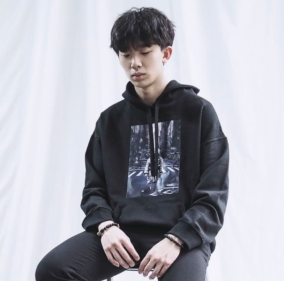 에잇볼륨(EIGHTVOLUME) EV 시티 다이버 오버핏 후드