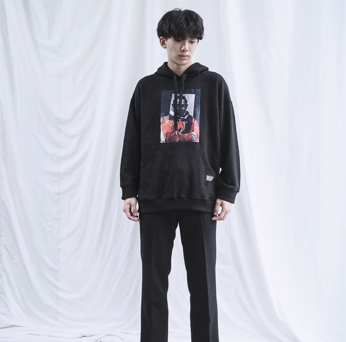 에잇볼륨(EIGHTVOLUME) EV 라마 포트레이트 오버핏 후드