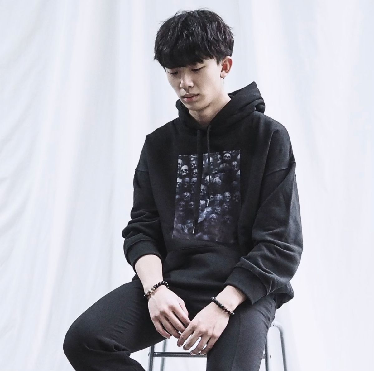 에잇볼륨(EIGHTVOLUME) EV 스컬 월 오버핏 후드