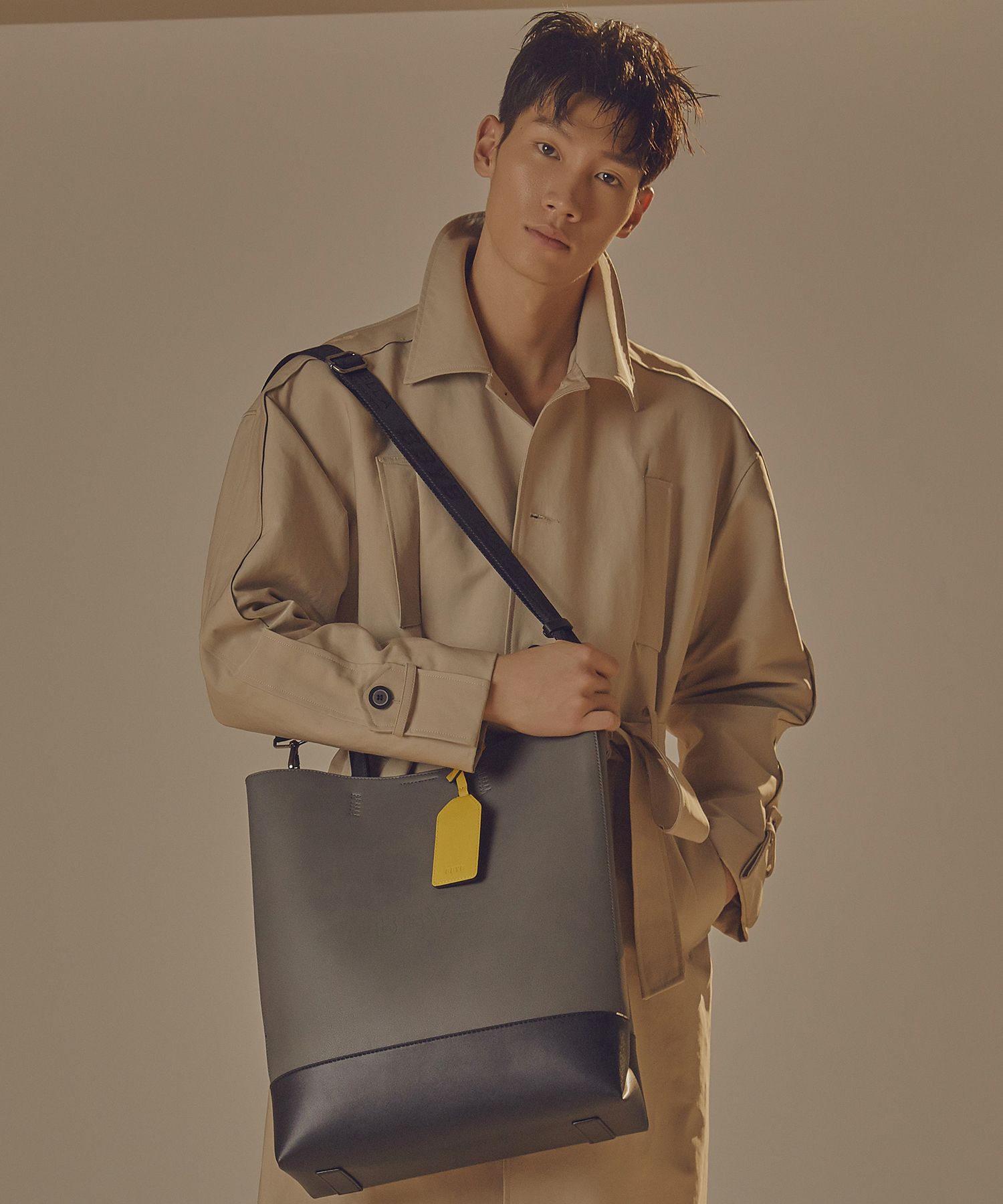 ★BBYB★日本未入荷 大人気 韓国 バック BRUNI Unisex Tote Bag ☆BBYB☆日本未入荷 大人気 韓国 バック BRUNI Unisex Tote Bag