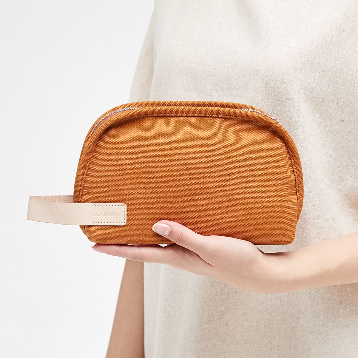 에가든(EGARDEN) iT POUCH 카라멜(캔버스)